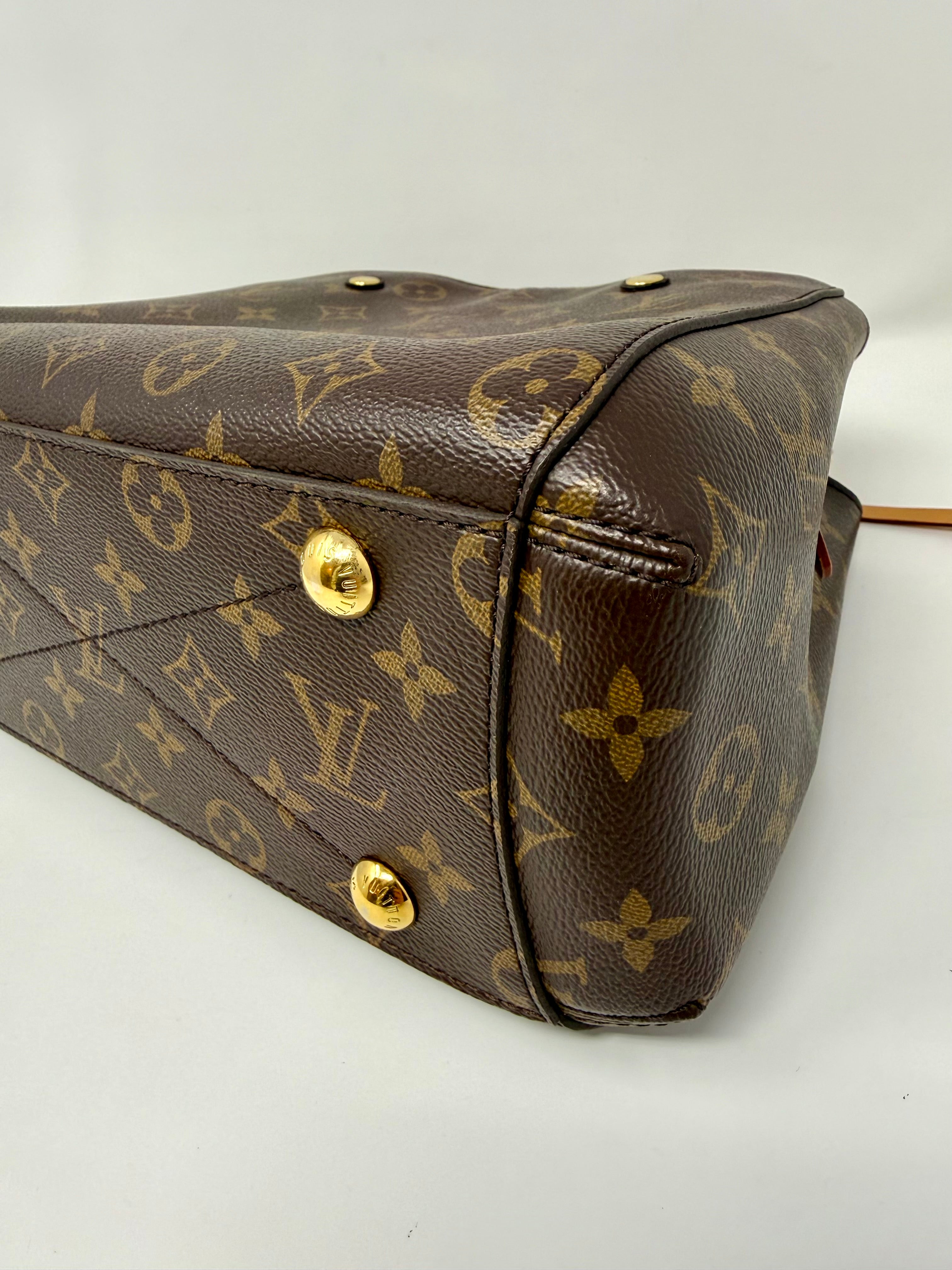 Louis Vuitton Montaigne BB – Monogram Canvas with Vachetta Leather Trim (2015)