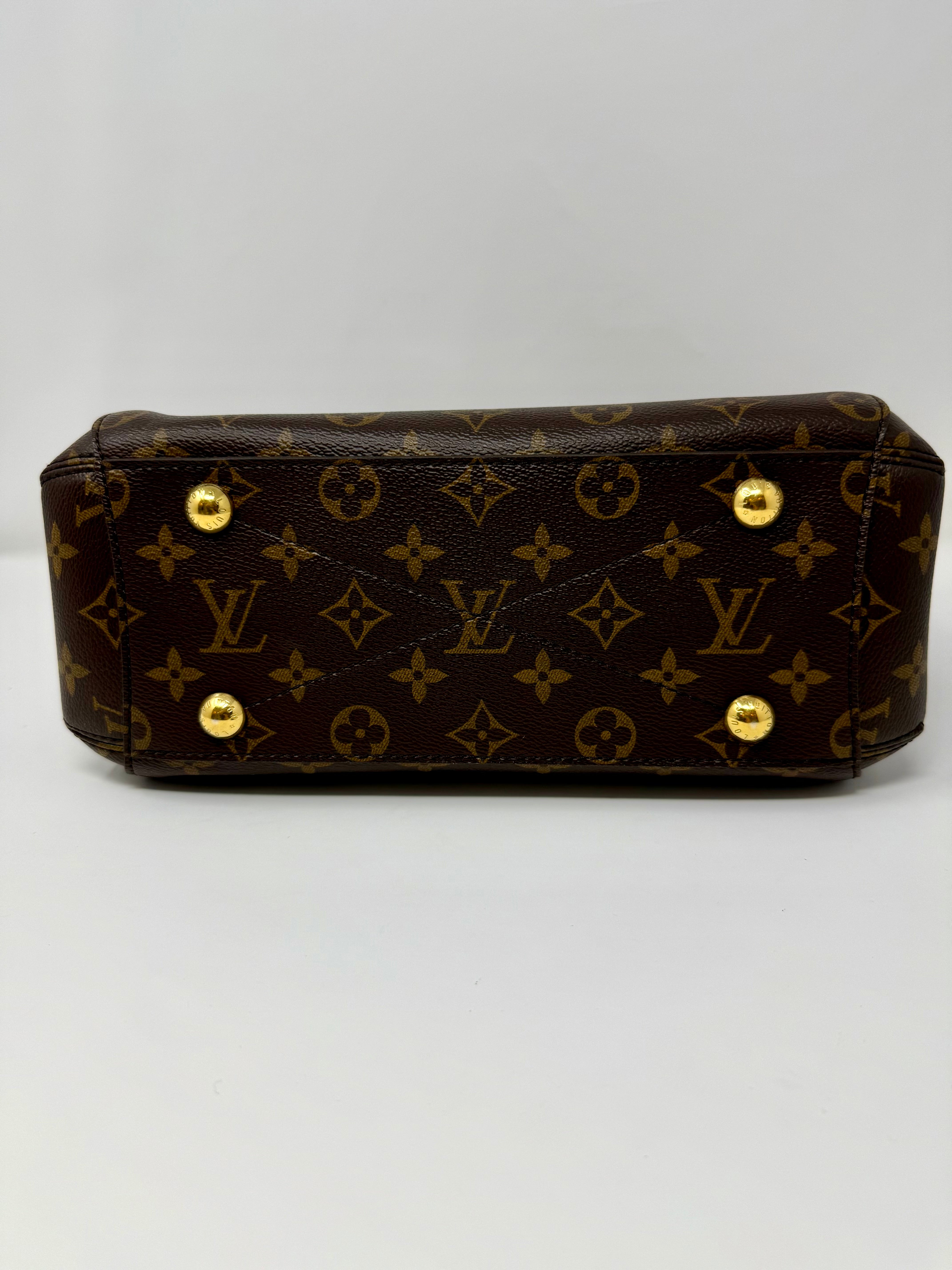 Louis Vuitton Montaigne BB – Monogram Canvas with Vachetta Leather Trim (2015)