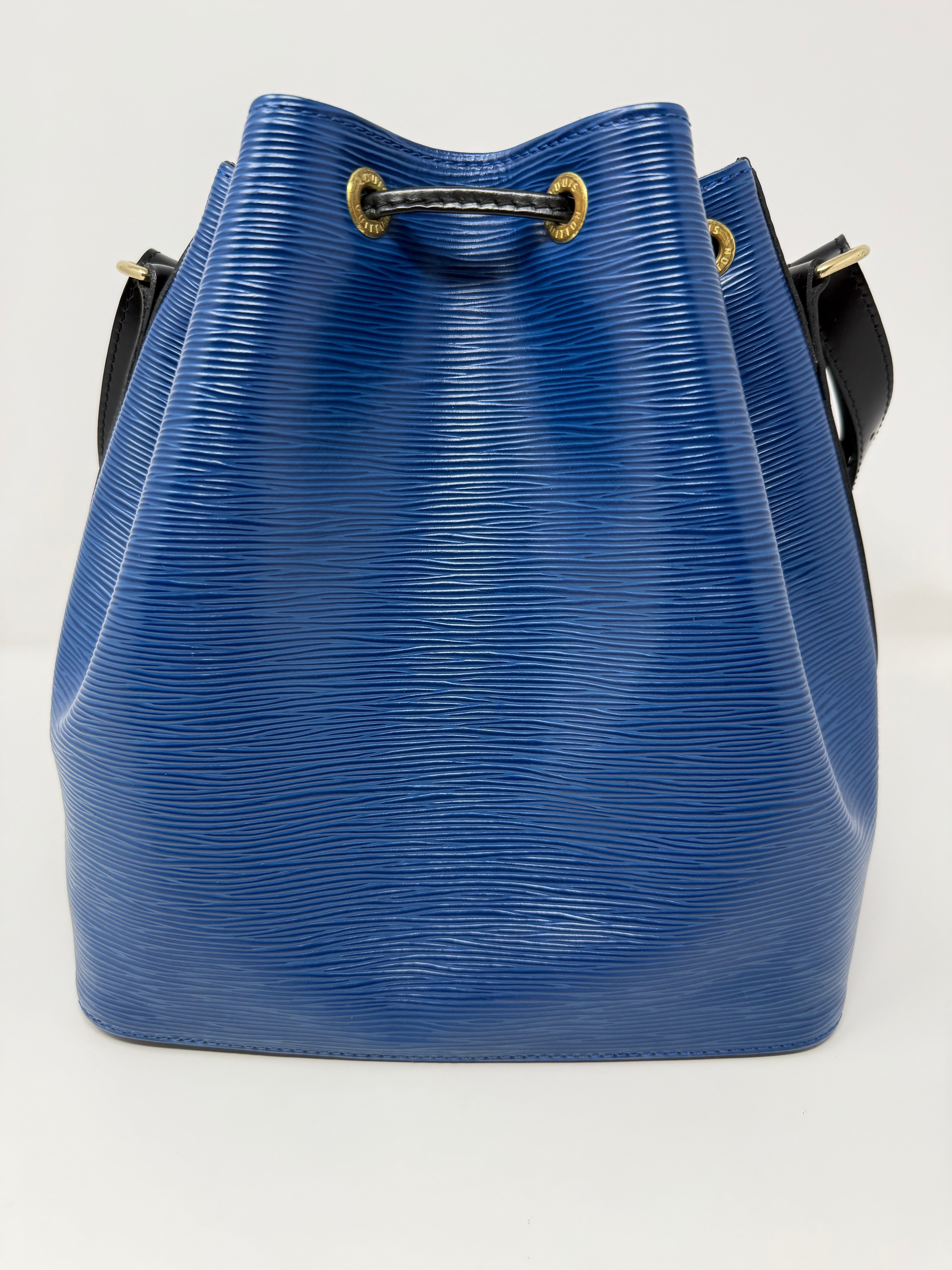 Louis Vuitton Noé PM, Blue Epi Leather Bucket Bag | Vintage 1994 France