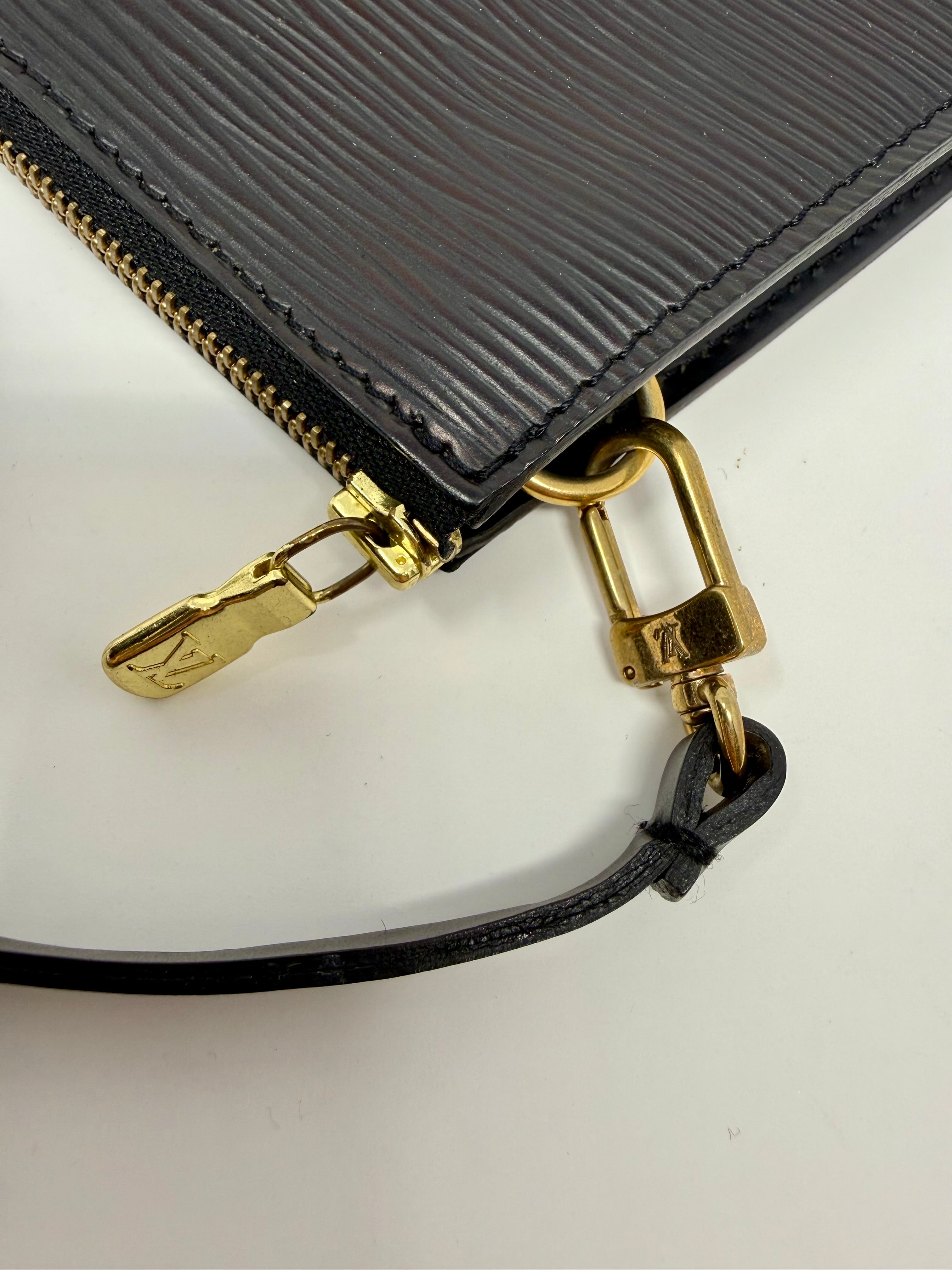 Louis Vuitton Black Epi Pochette Accessoires Shoulder Bag | AR0090 | Year 2000