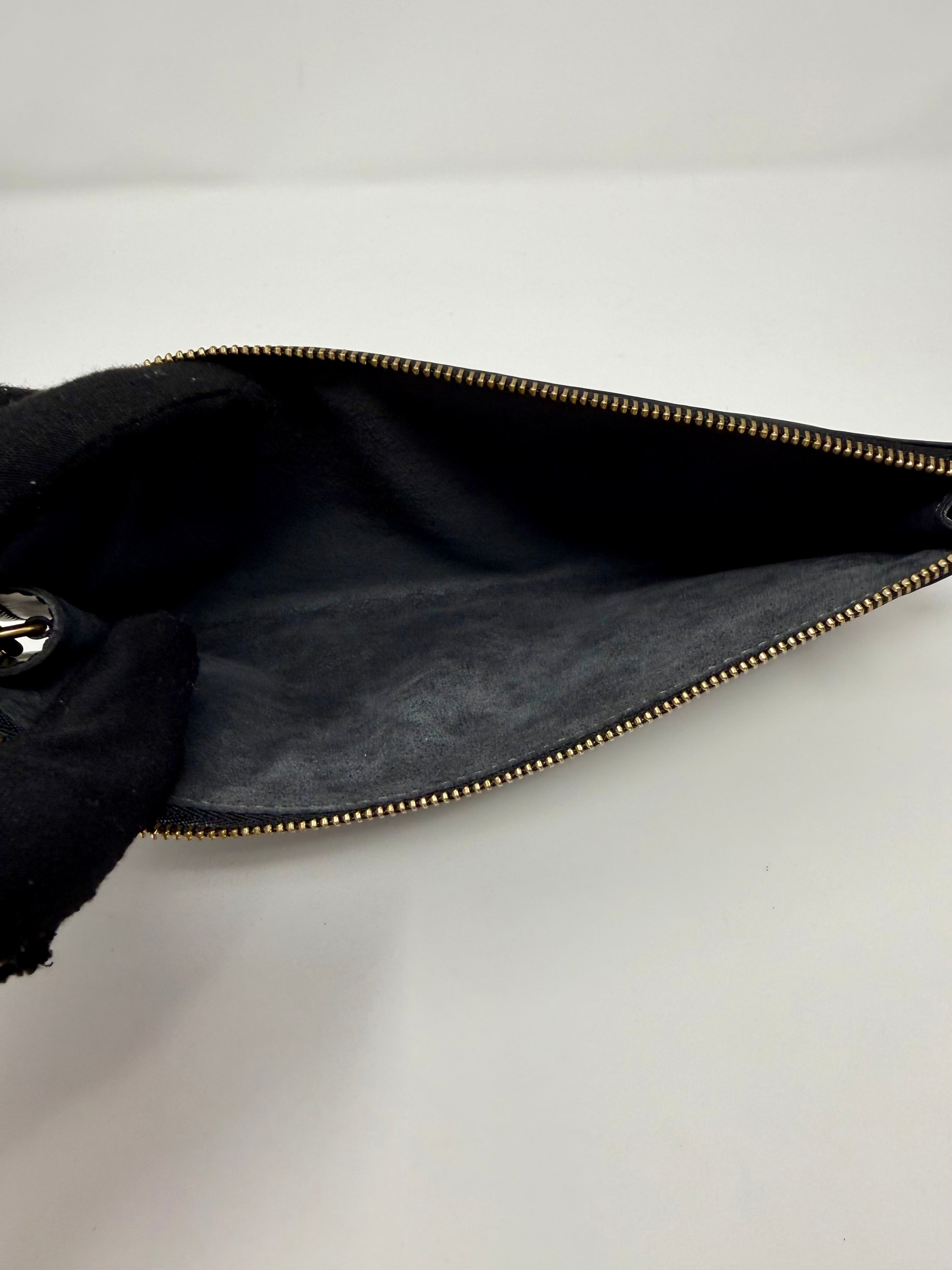 Louis Vuitton Black Epi Pochette Accessoires Shoulder Bag | AR0090 | Year 2000