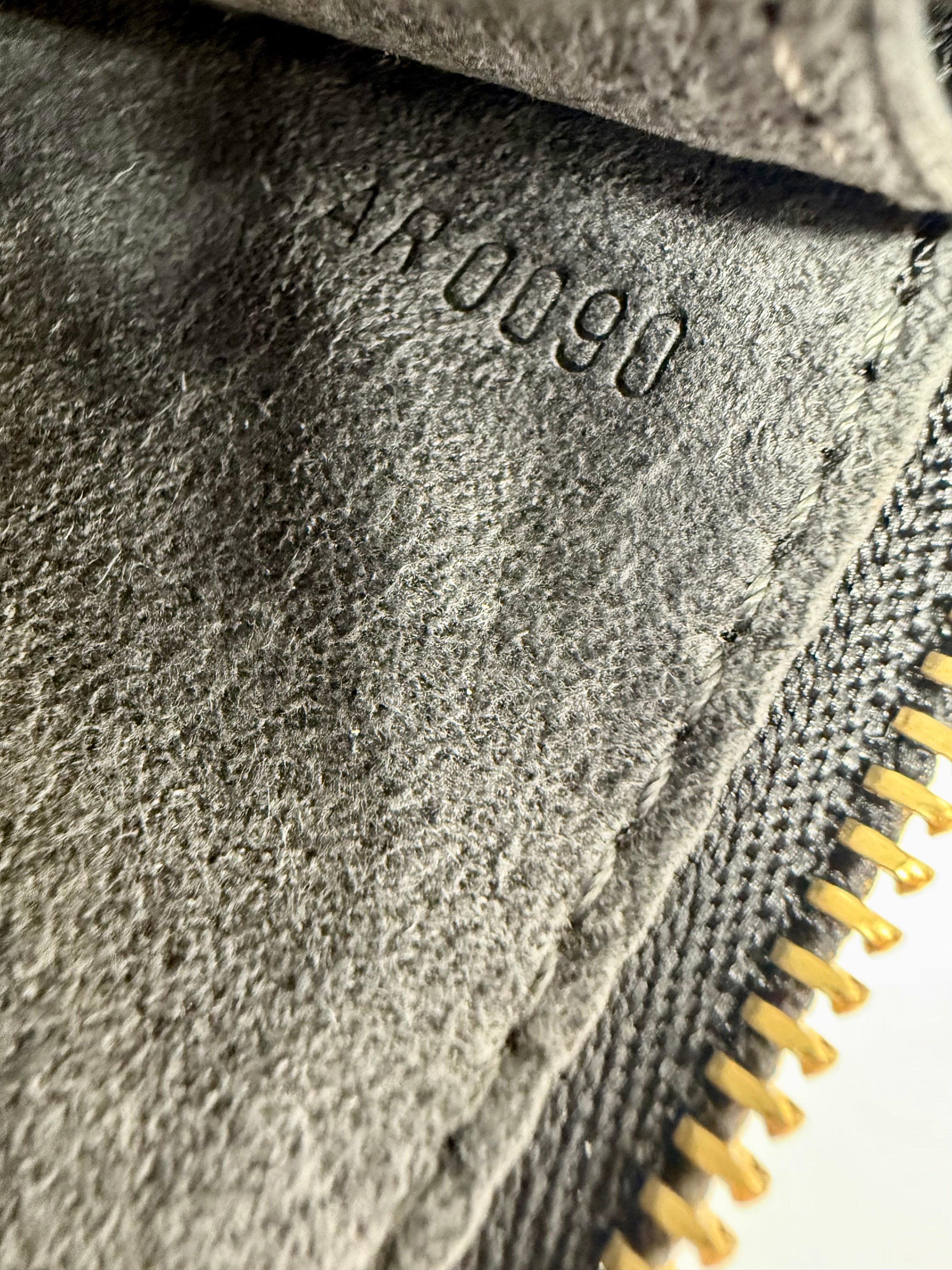 Louis Vuitton Black Epi Pochette Accessoires Shoulder Bag | AR0090 | Year 2000