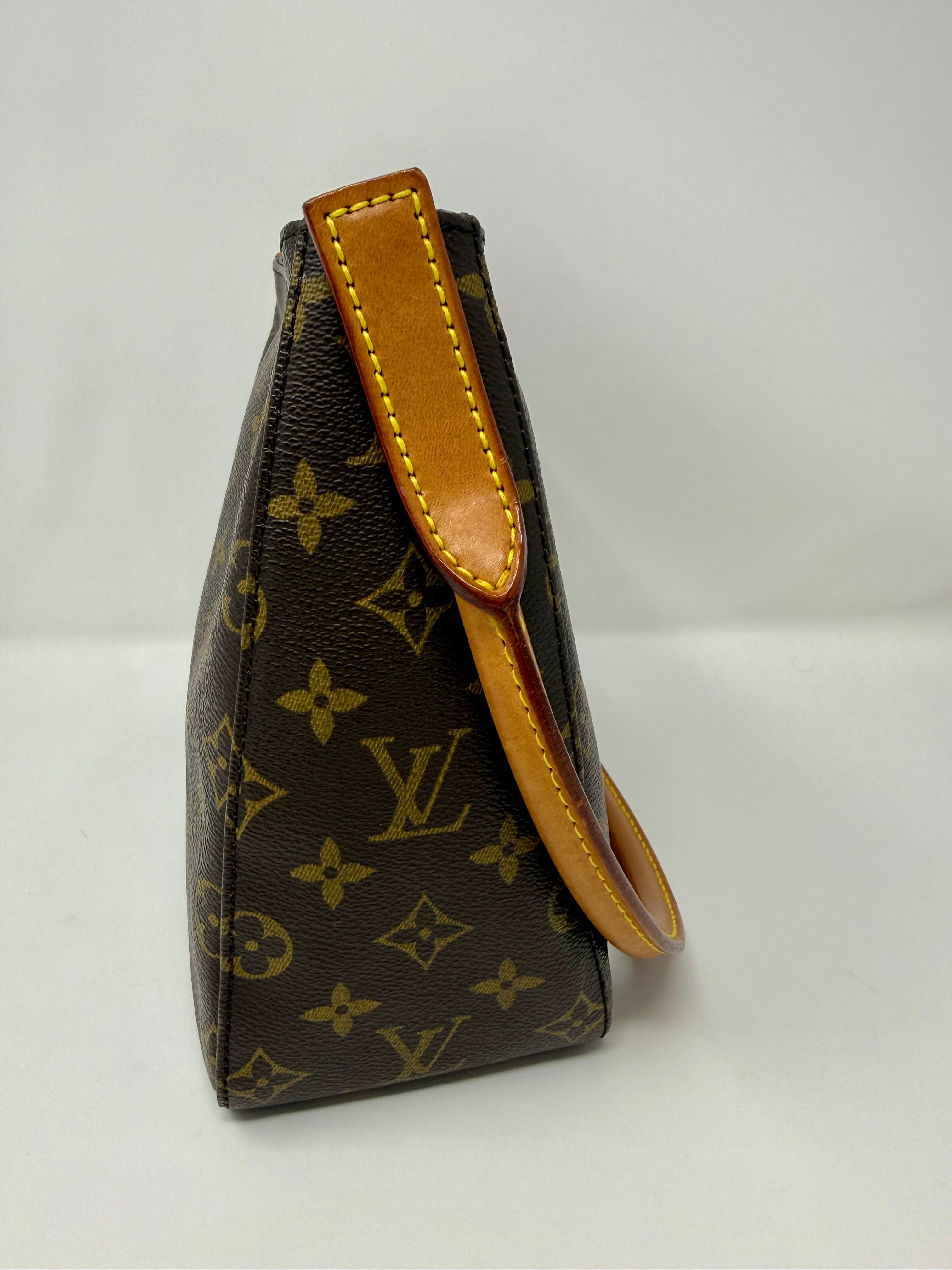 Louis Vuitton Monogram Looping MM | Vintage 2001, SD0091