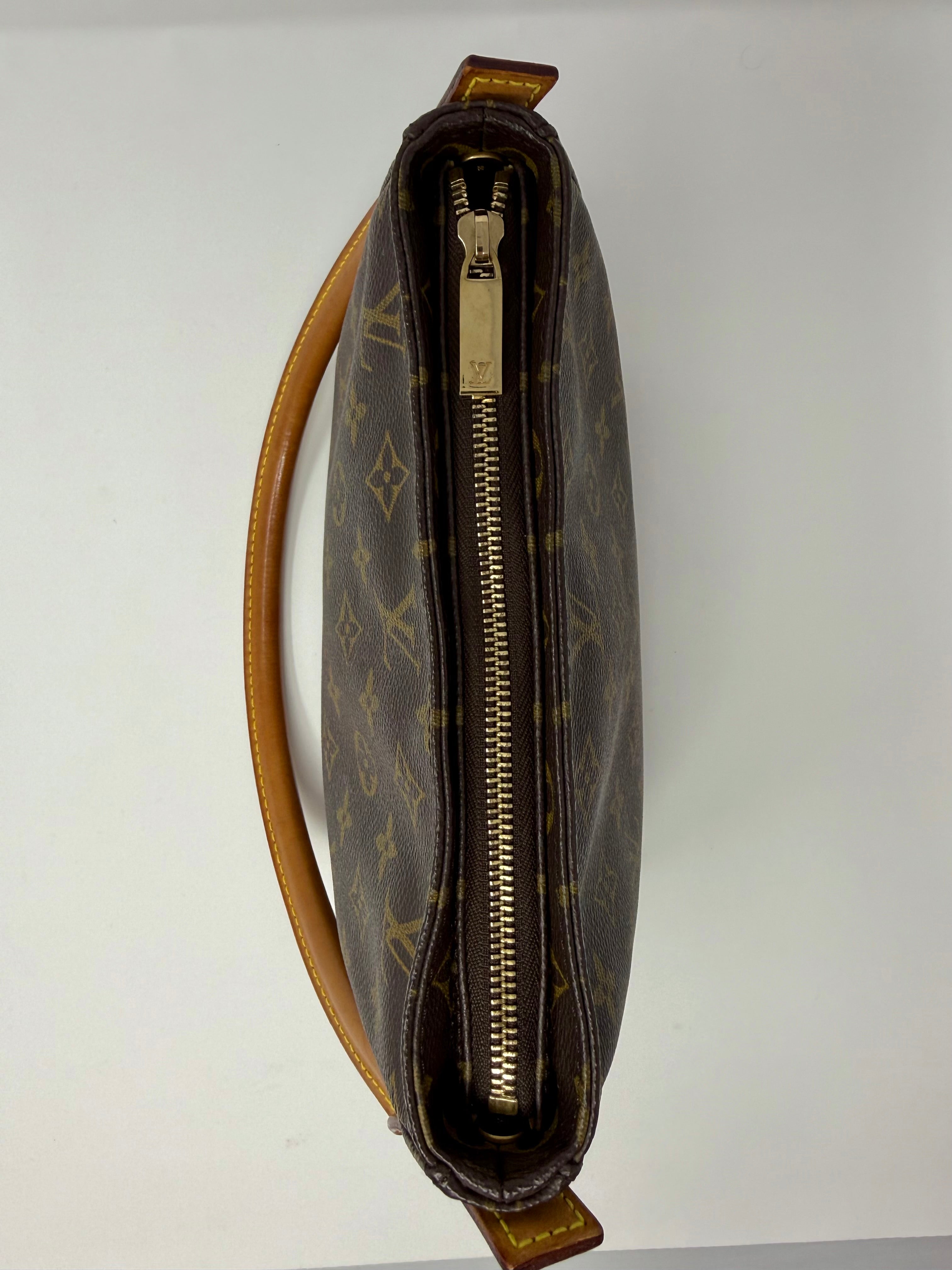 Louis Vuitton Monogram Looping MM | Vintage 2001, SD0091