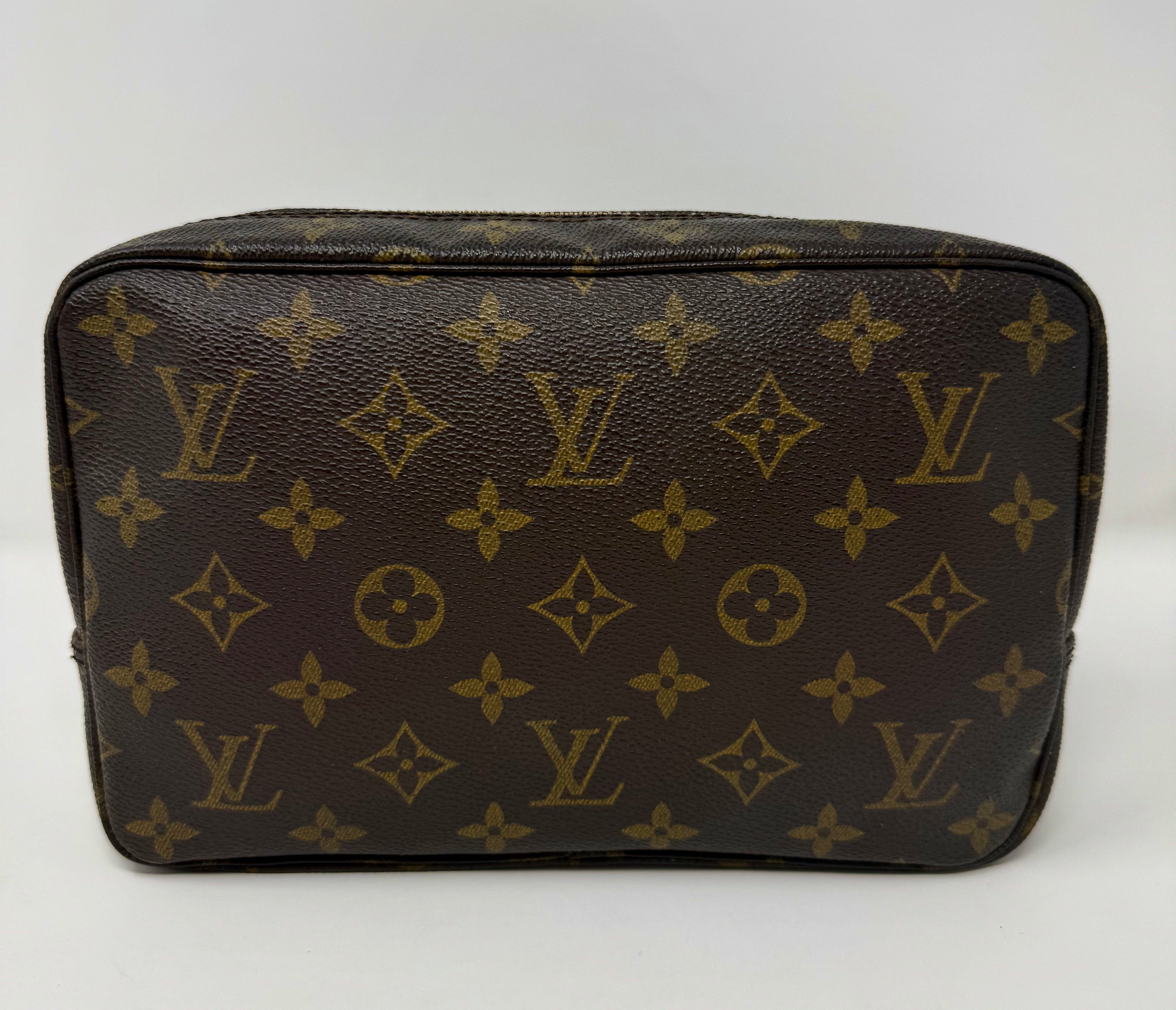 Louis Vuitton Vintage Trousse Toilette 23 Monogram (881 TH)