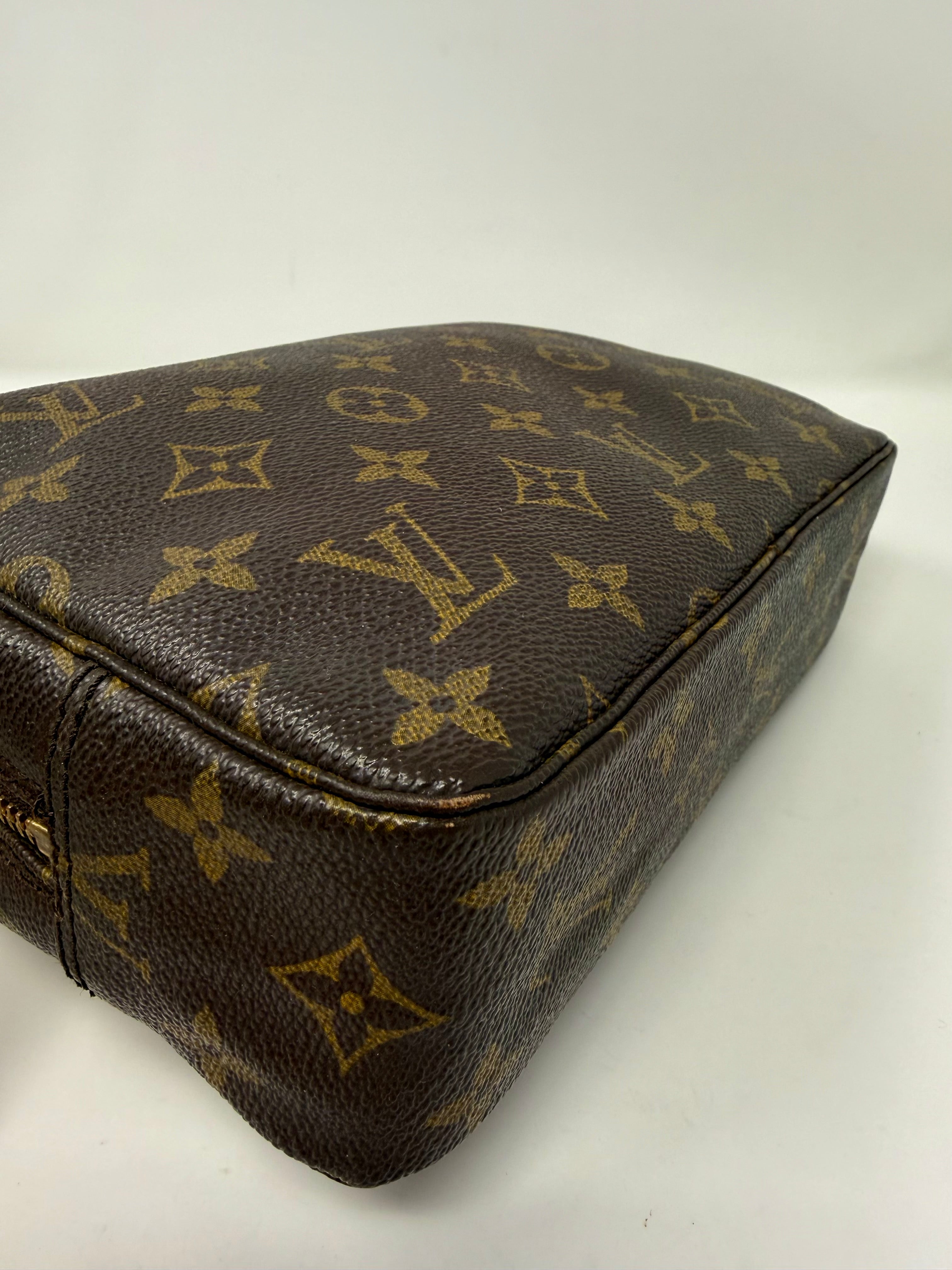 Louis Vuitton Vintage Trousse Toilette 23 Monogram (881 TH)