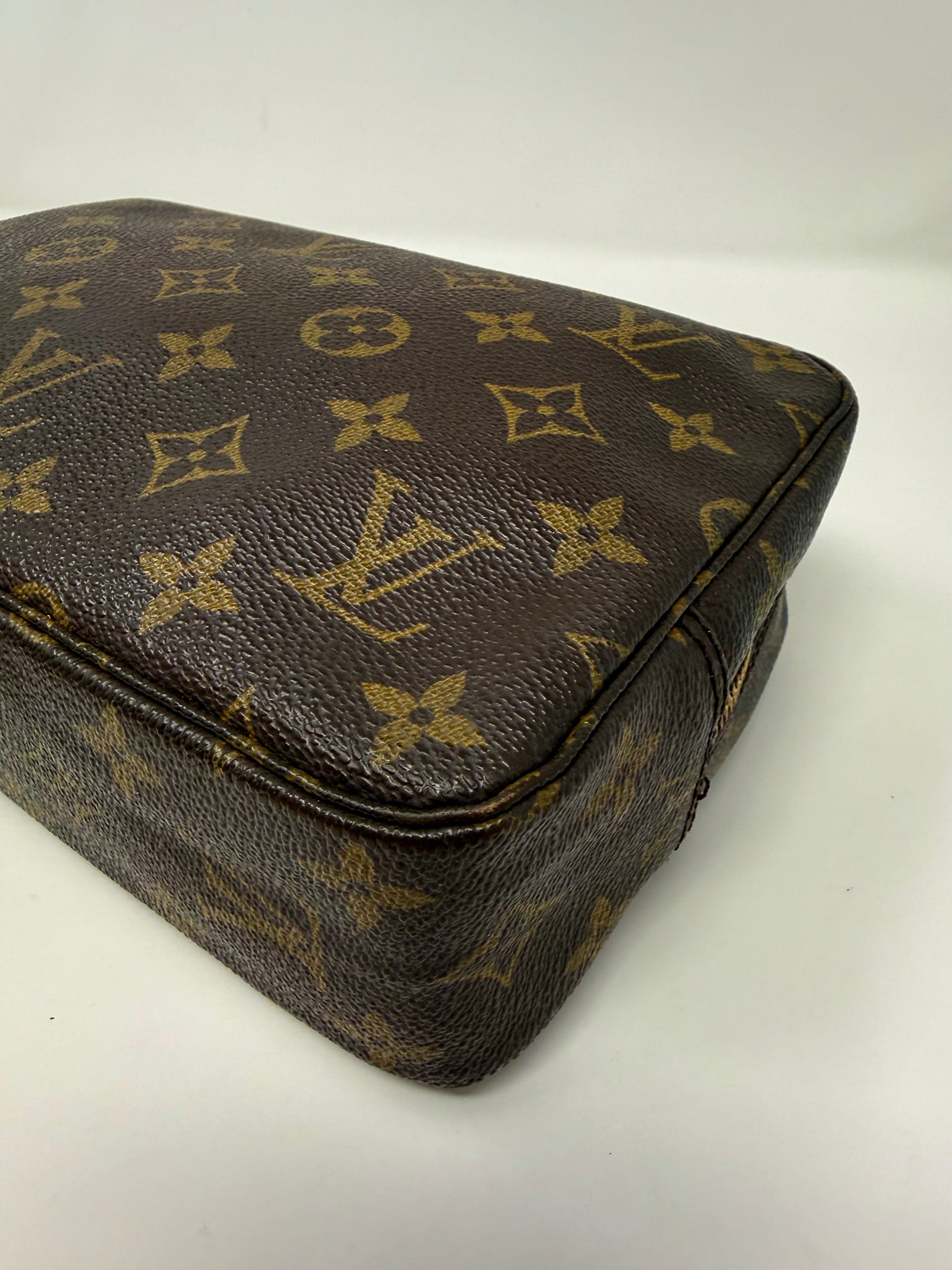 Louis Vuitton Vintage Trousse Toilette 23 Monogram (881 TH)