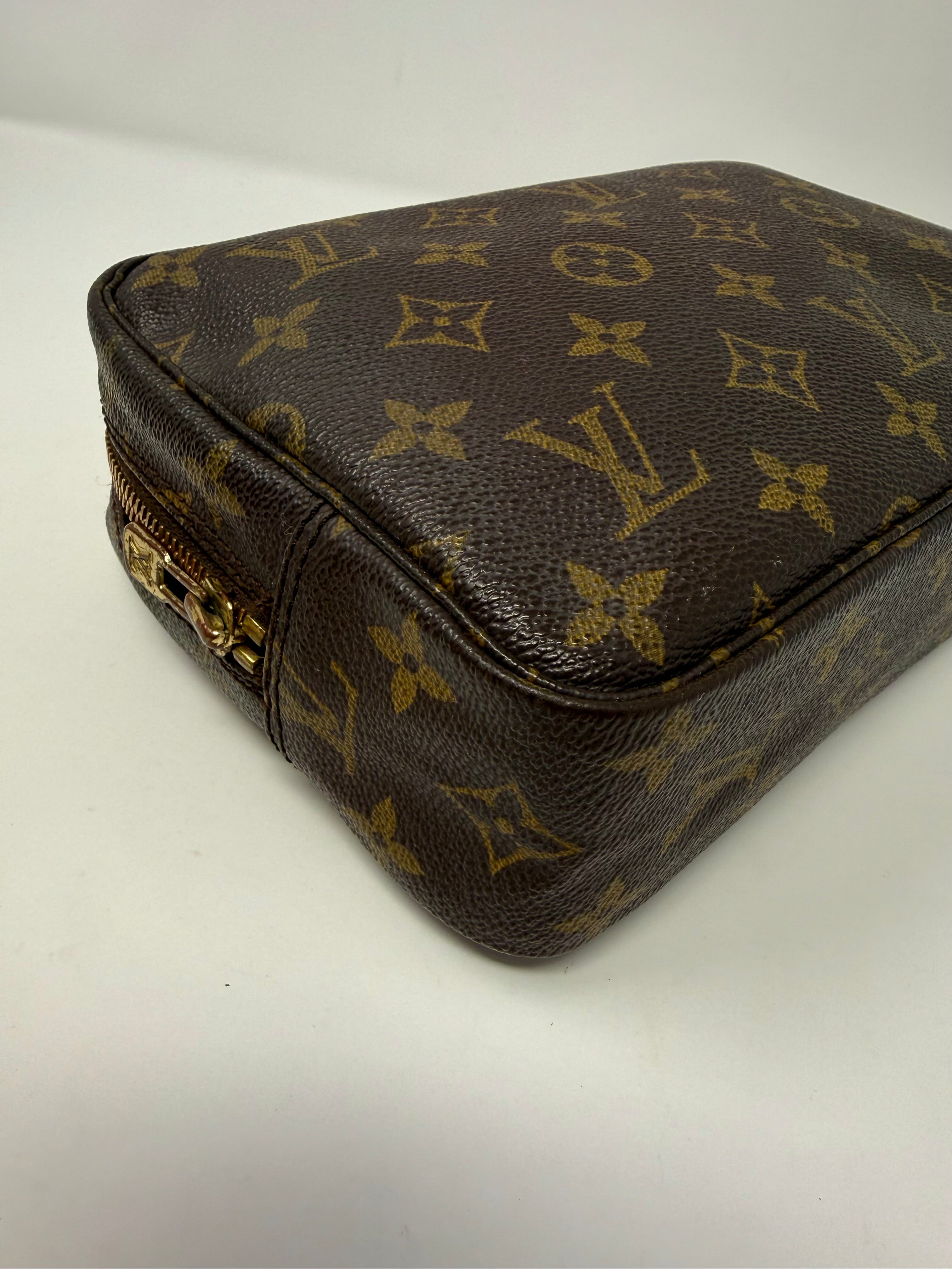 Louis Vuitton Vintage Trousse Toilette 23 Monogram (881 TH)