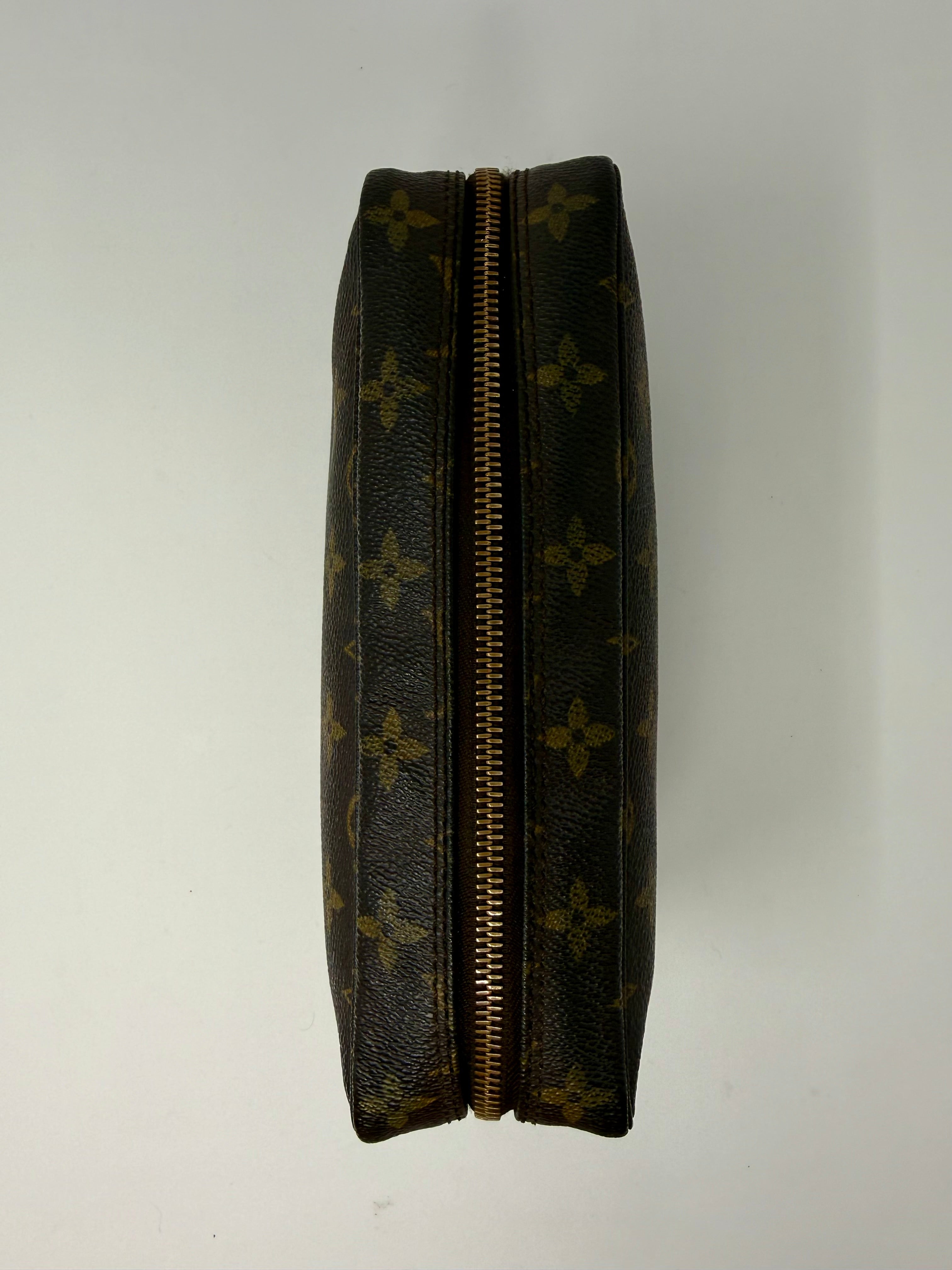 Louis Vuitton Vintage Trousse Toilette 23 Monogram (881 TH)